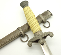 Late war Army Dagger