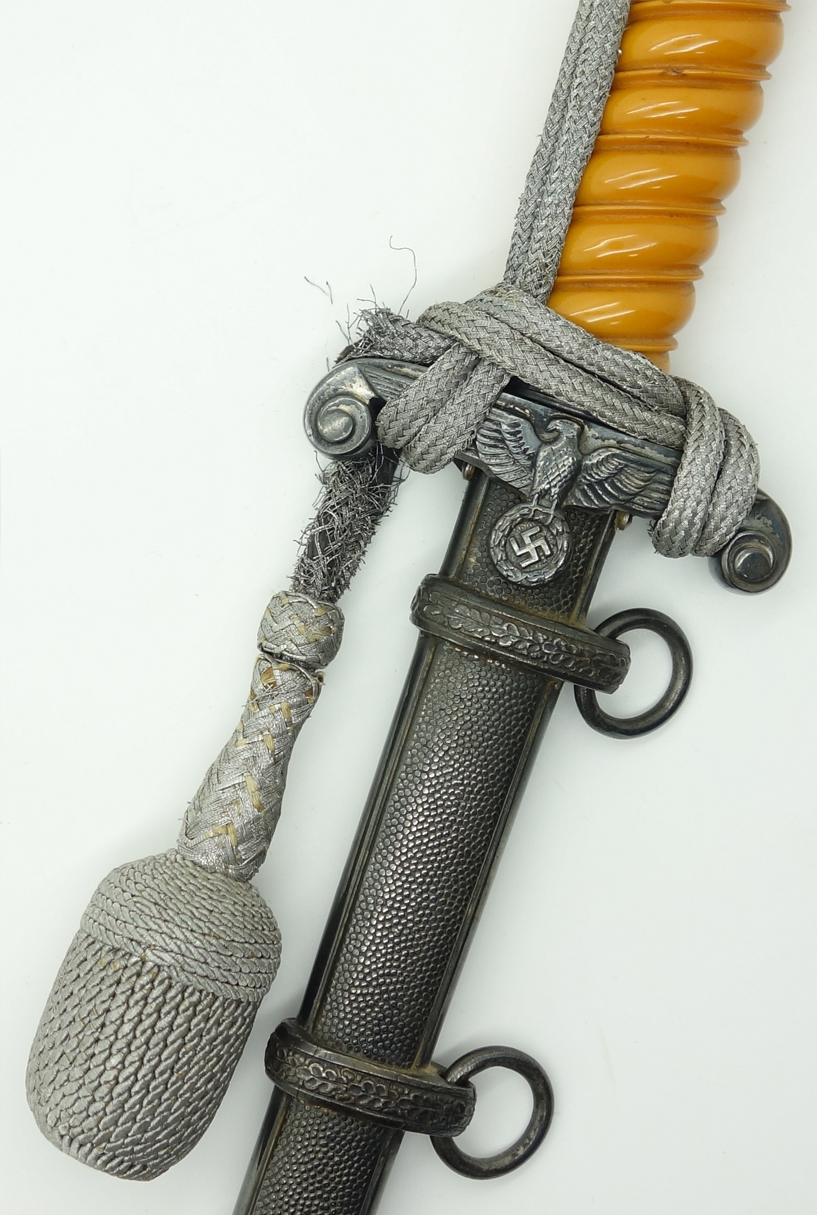 Early Army Dagger by Alcoso