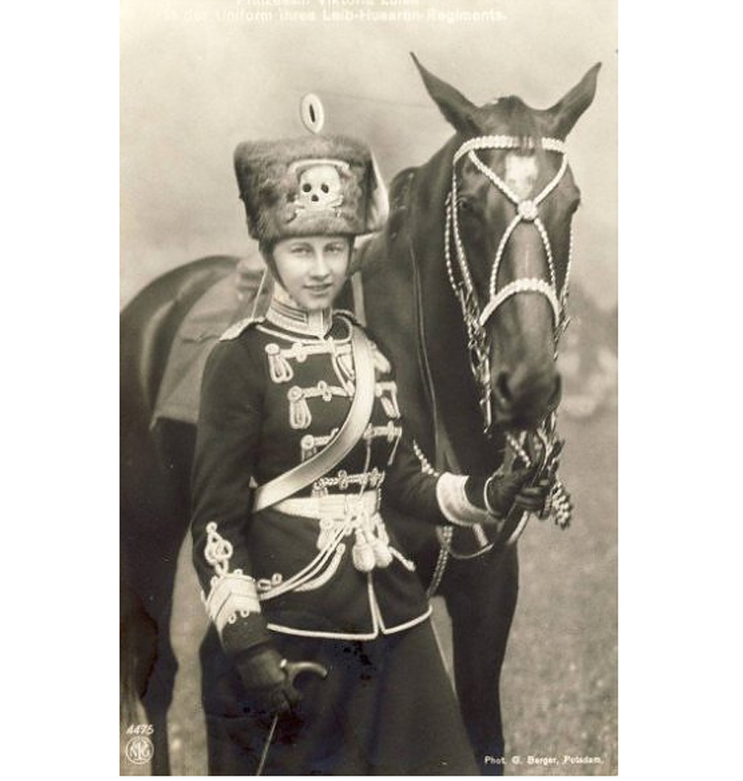 Imperial Prussian Hussars Cap Skull