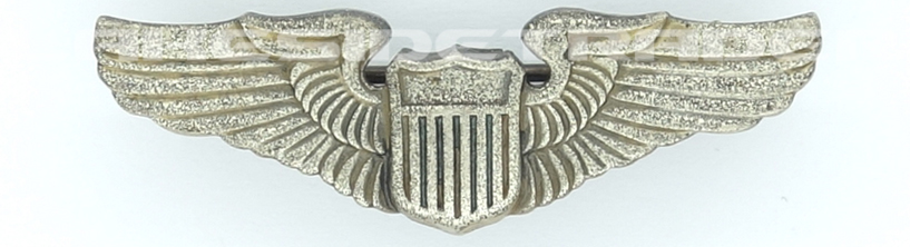 US, WW2 – Army Air Corps Pilot Hat Badge