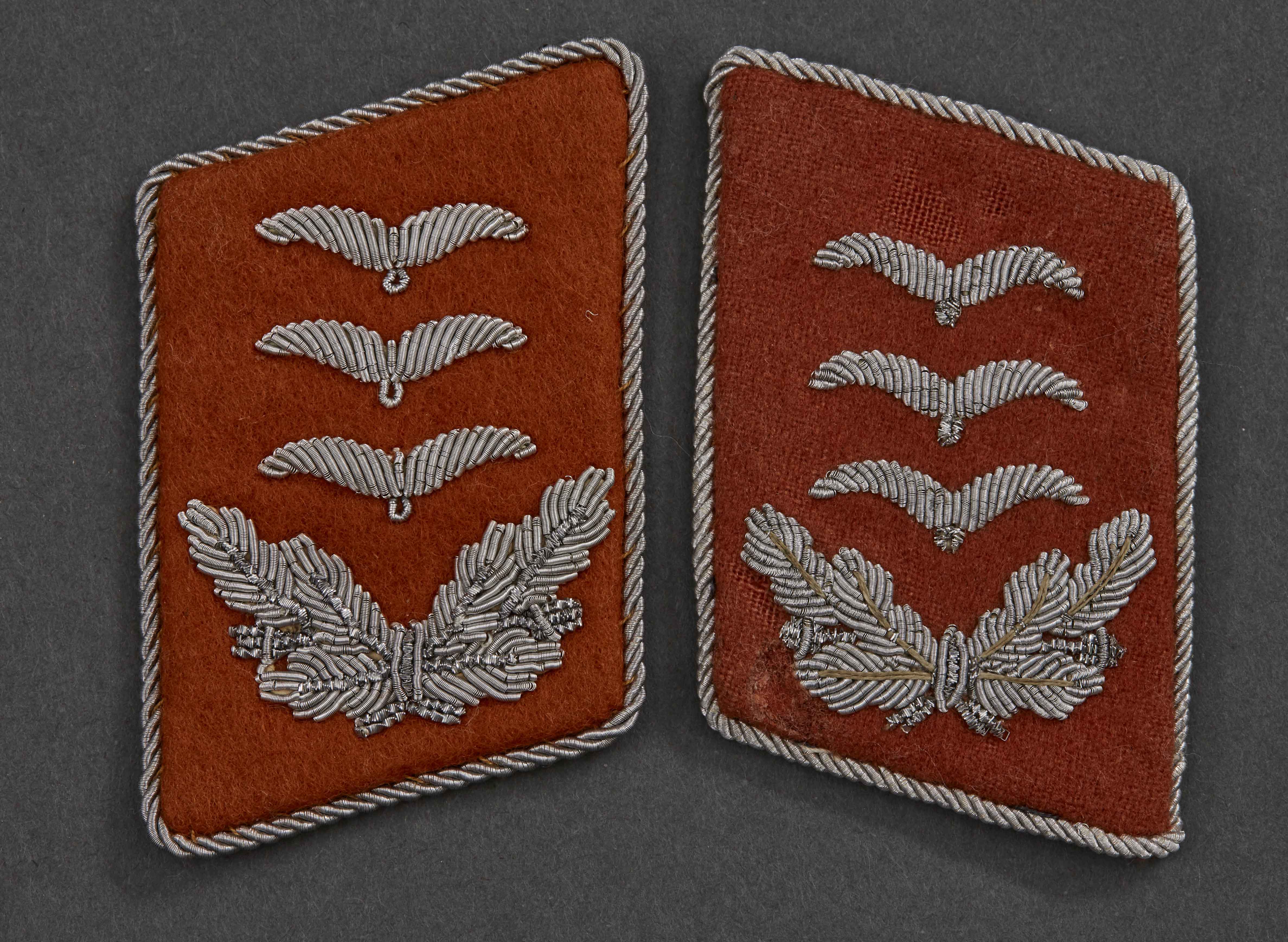 Luftwaffe Signal's Hauptmann's Tab's