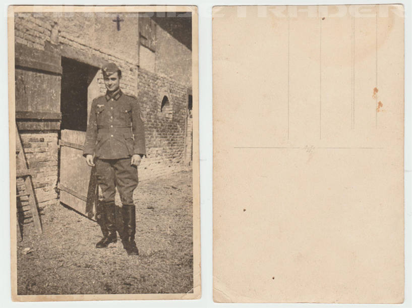 Black and white photo of an Army soldier