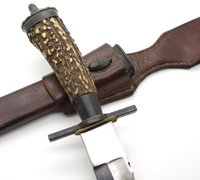 Sawback Hunting Cutlass