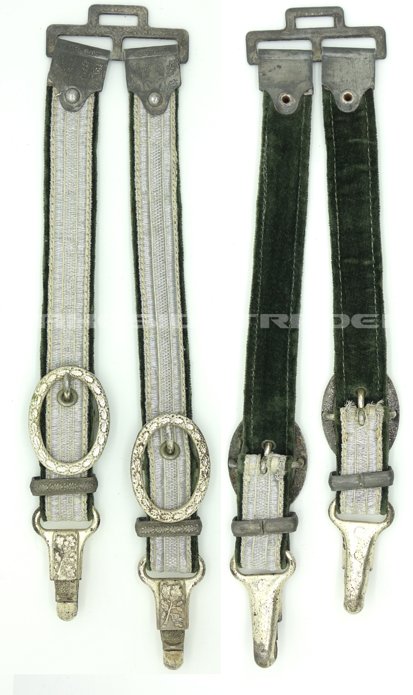 Deluxe Army Dagger Hangers w Metal Tabs
