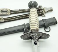 2nd Model Luftwaffe Dagger by E. Pack