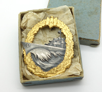 Rare & Minty – Cased Destroyer Badge by Schwerin