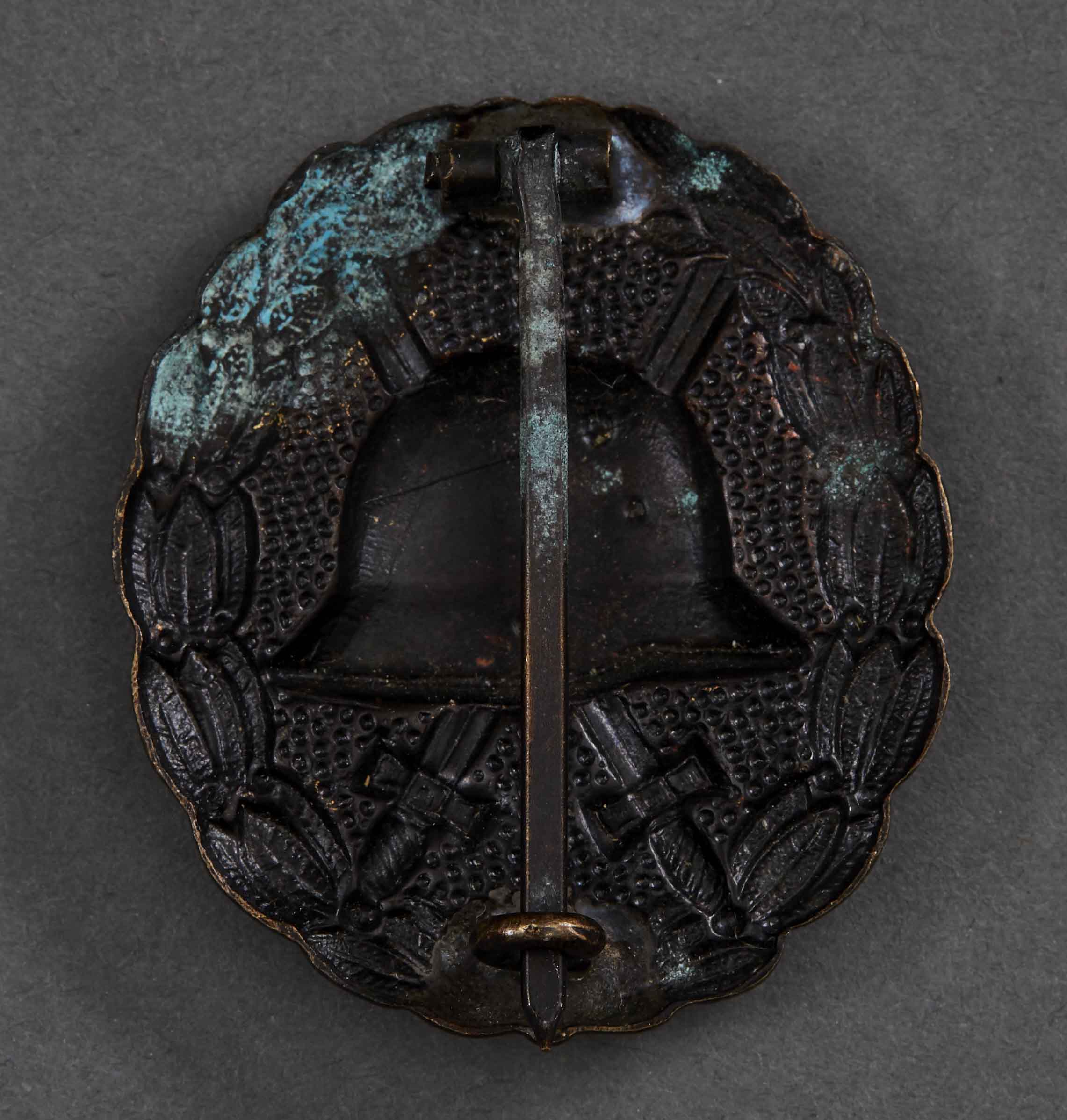 Imperial Wound Badge in Black