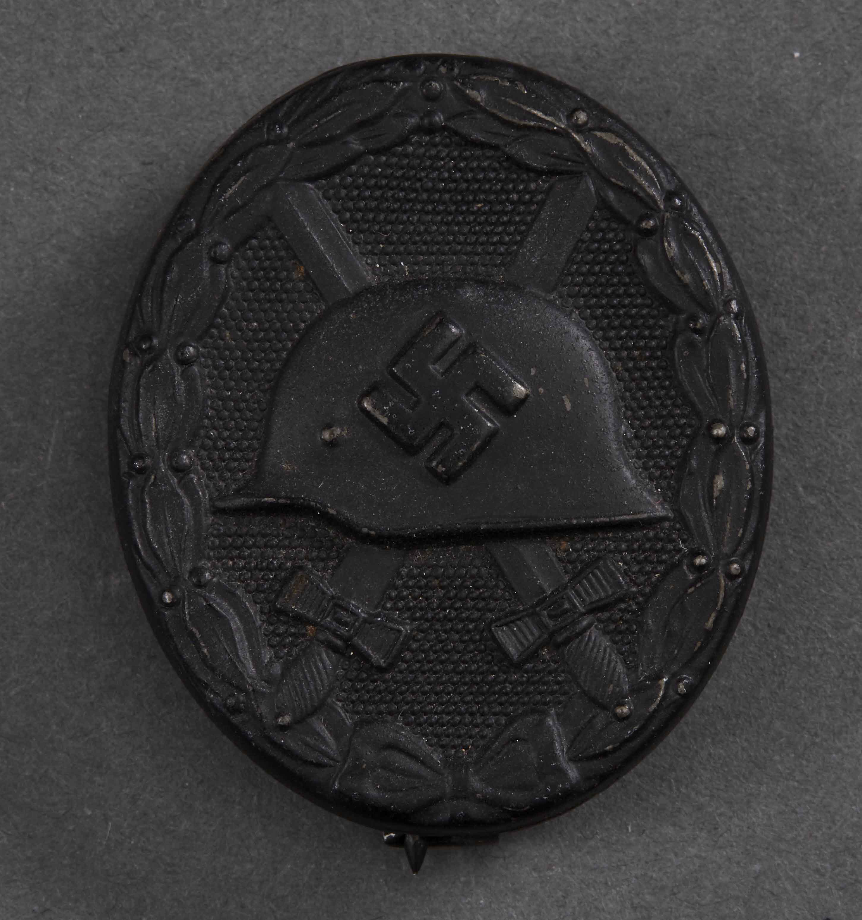 Black Wound Badge by 65