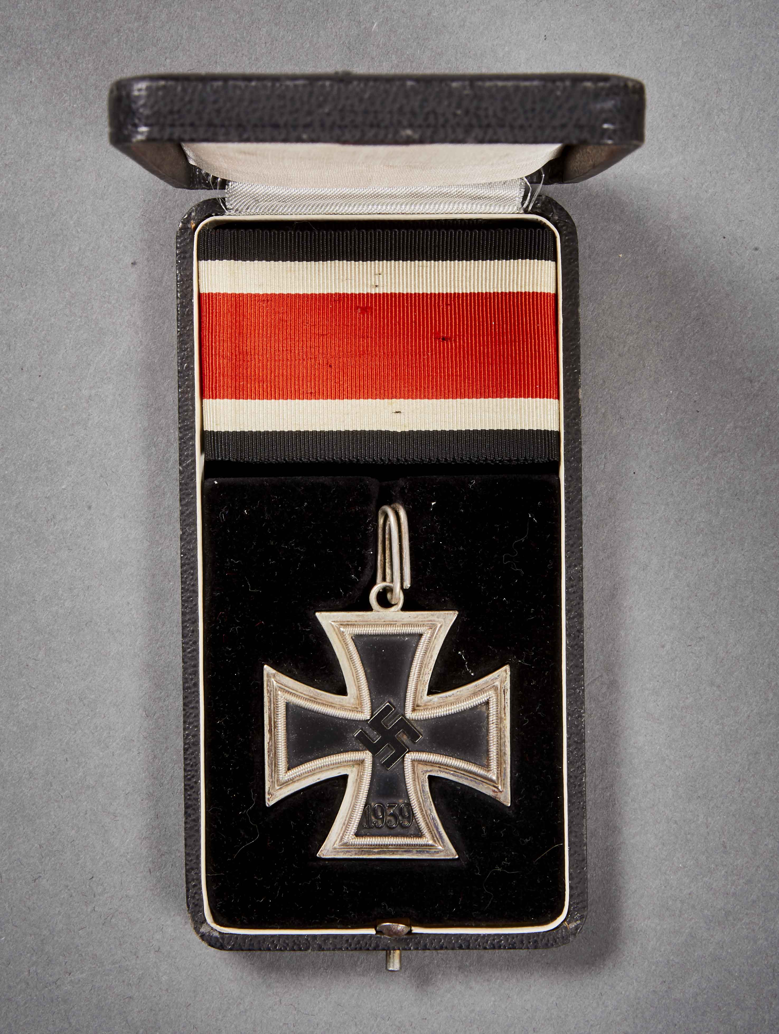 Early Cased Knight's Cross by Juncker