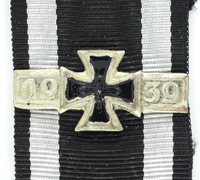 1957 Version – 2nd Class Spange