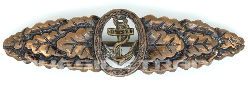 Naval Front Clasp in Bronze