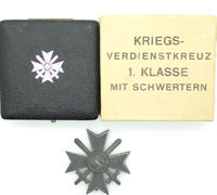 Boxed & Cased 1st Class War Merit Cross w Swords by 65