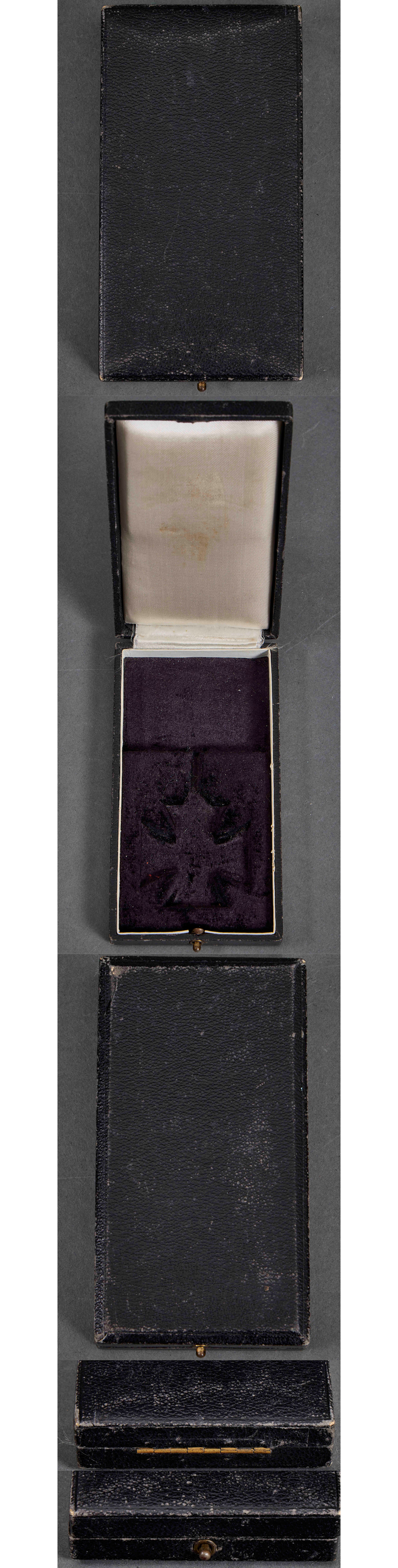 Issue Case for a Knights Cross