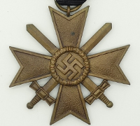  2nd Class War Merit Cross with Swords by 90