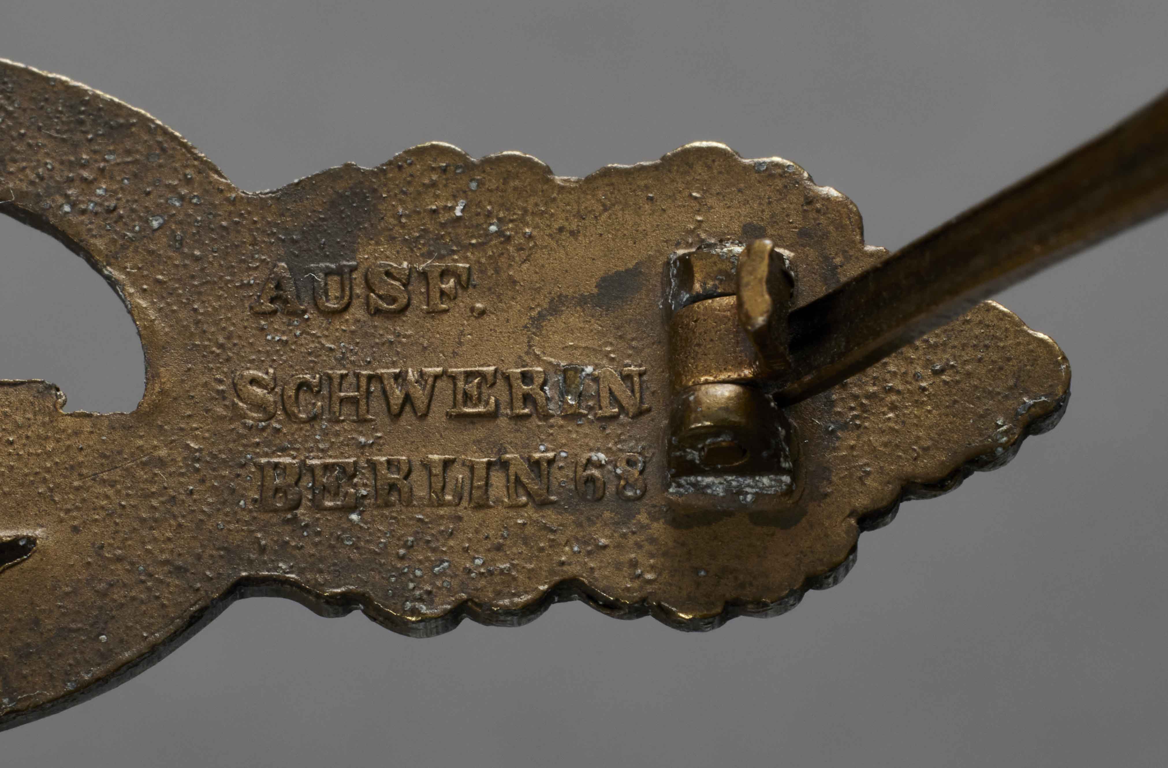 Kriegsmarine Submarine Clasp in Bronze by Schwerin