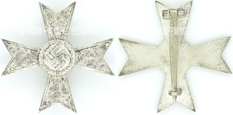 Cased 1st Class War Merit Cross without Swords by 50