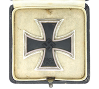 Cased 1st Class Iron Cross by L/50