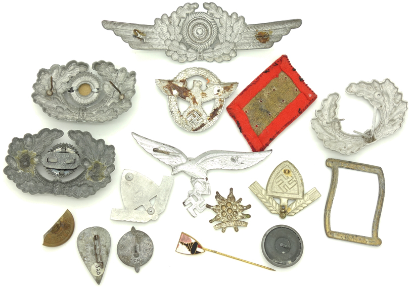 15pc Group of Broken Pieces