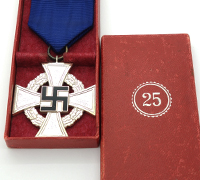 Cased - 25 Year Faithful Service Cross by W. Deumer