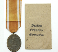 Issue Packeted - West Wall Medal by Carl Poellath