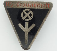 Women’s “Deutsches Frauenwerk” Membership Pin by RZM M1/34