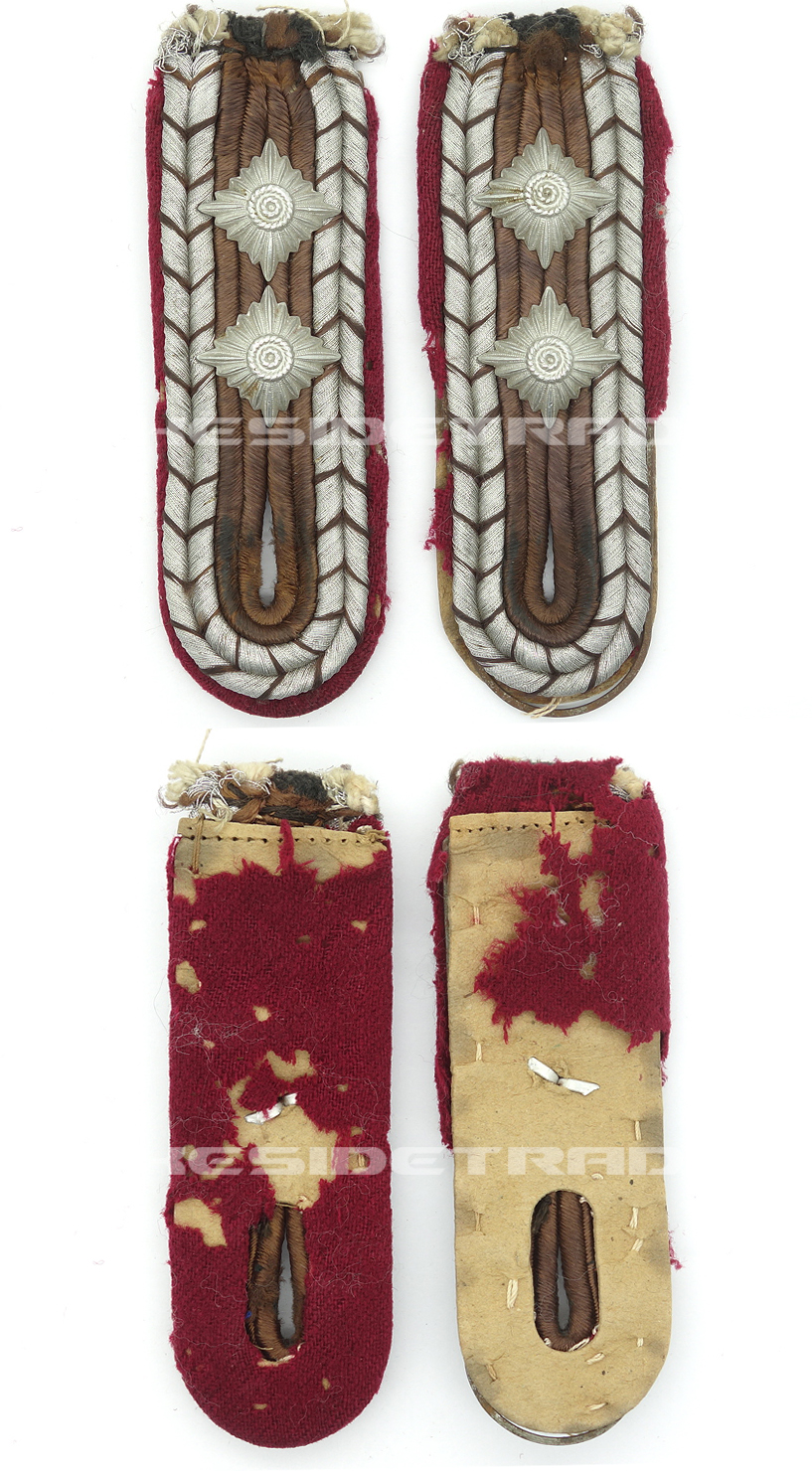 Fire Police Hauptwachtmeister Shoulder Boards.