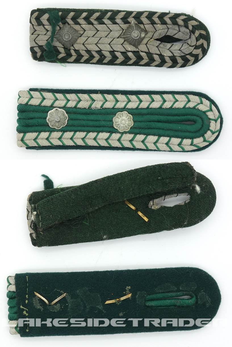 2 Customs Shoulder boards