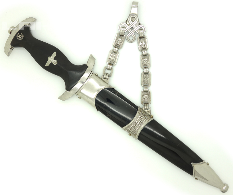 Minty - Type I Chained SS Dagger
