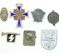 7 Damaged Badges/ Tinnies